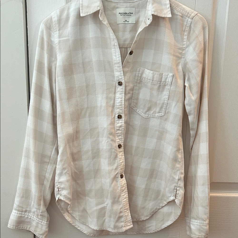 Abercrombie & Fitch White Plaid Button Down Shirt
